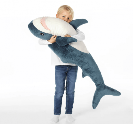 IKEAのサメの抱き枕の画像